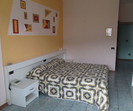 Hotel Stazione Paratico Zewnętrze zdjęcie