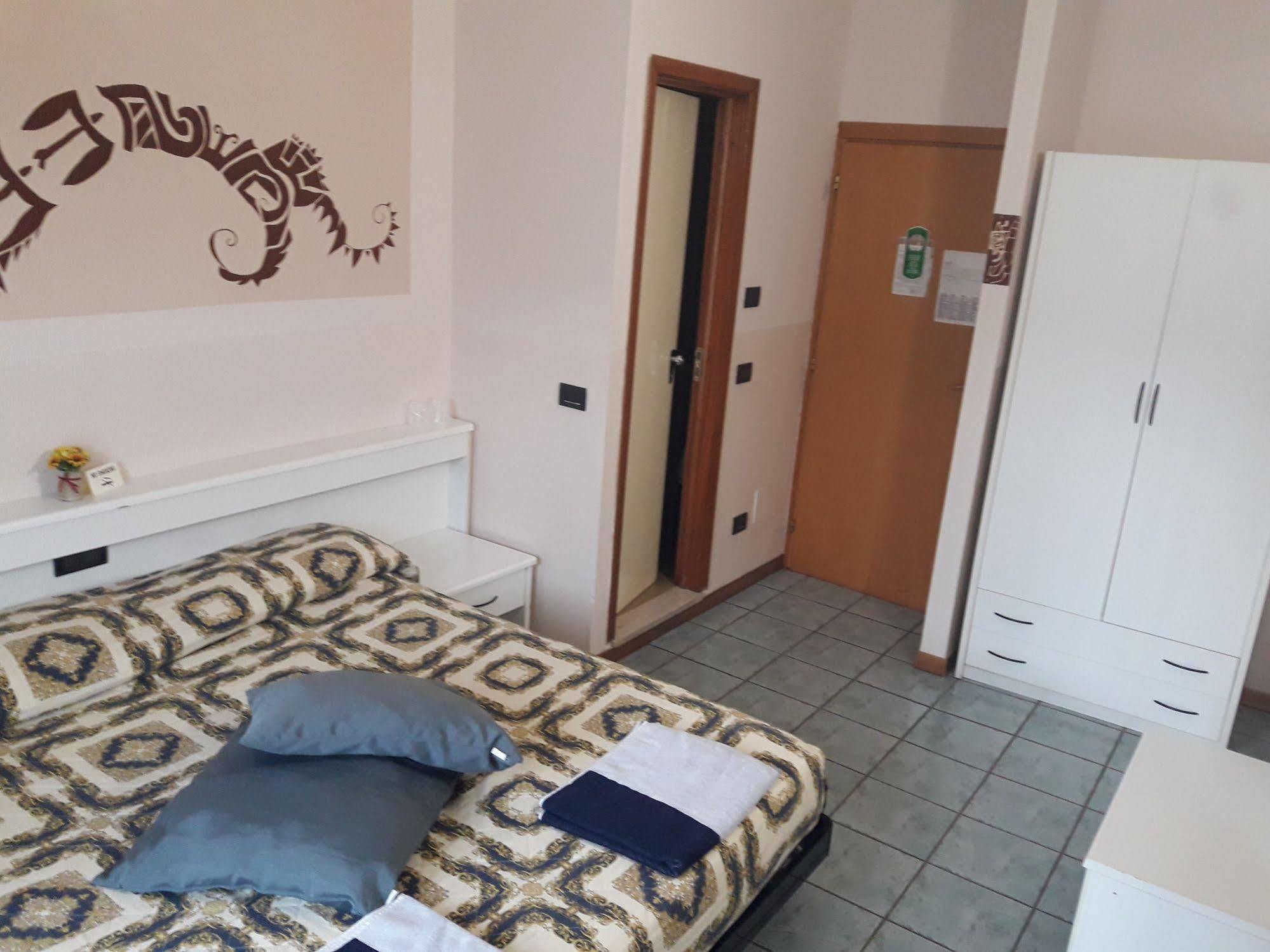 Hotel Stazione Paratico Zewnętrze zdjęcie